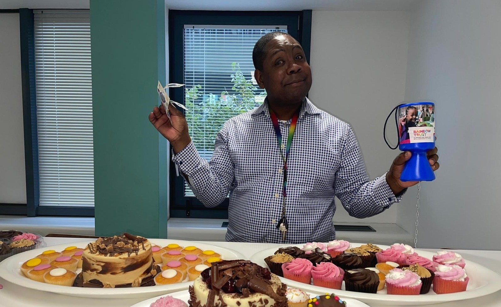 cakes-and-manny.jpg